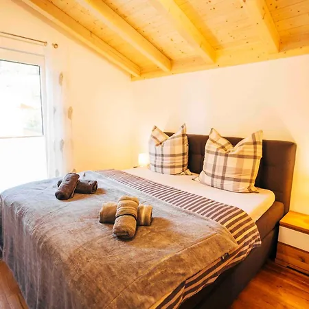 Haus Plattenbichlstrasse - Ferienhaeuser Alpenglueck Holiday home *
